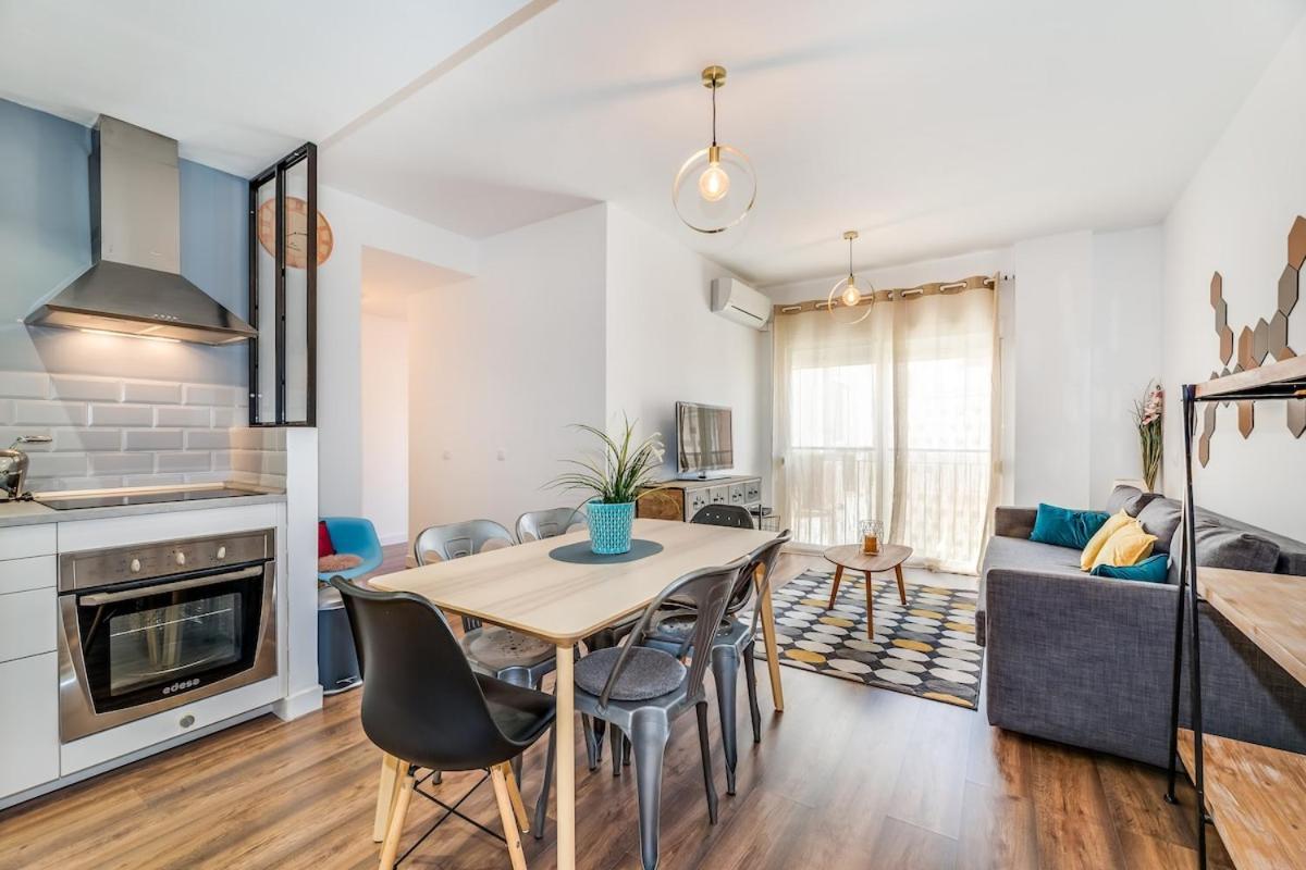 مالقة C29 - Trendy Central Apartment With Small Parking And Terrace المظهر الخارجي الصورة